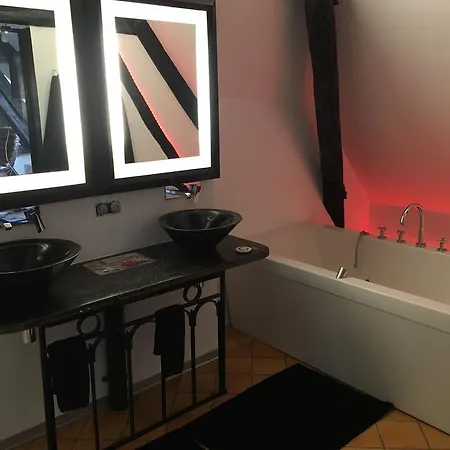 Demeure Des Vieux Bains Panzió
